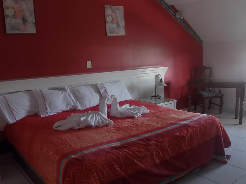 Hotel Raldos Inn Саламанка Экстерьер фото