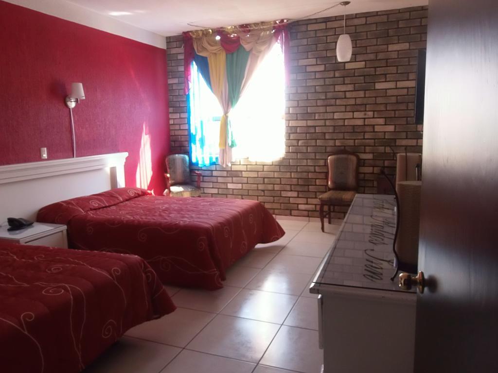 Hotel Raldos Inn Саламанка Экстерьер фото
